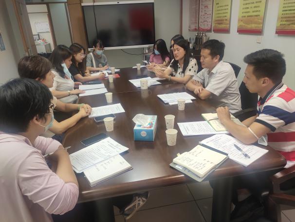 参加城乡品质提升暑期活动座谈会